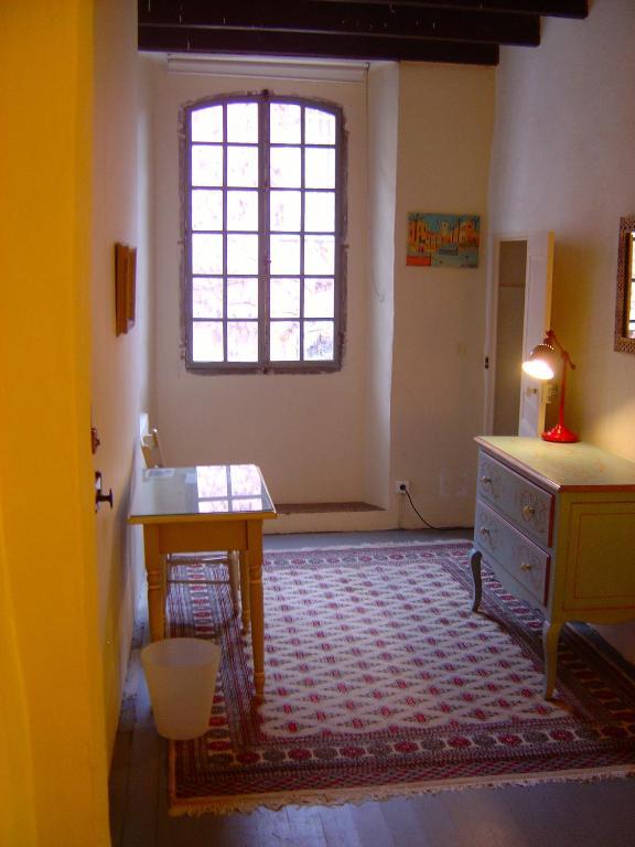 Bed and Breakfast Belle De Nuit Oppède Habitación foto